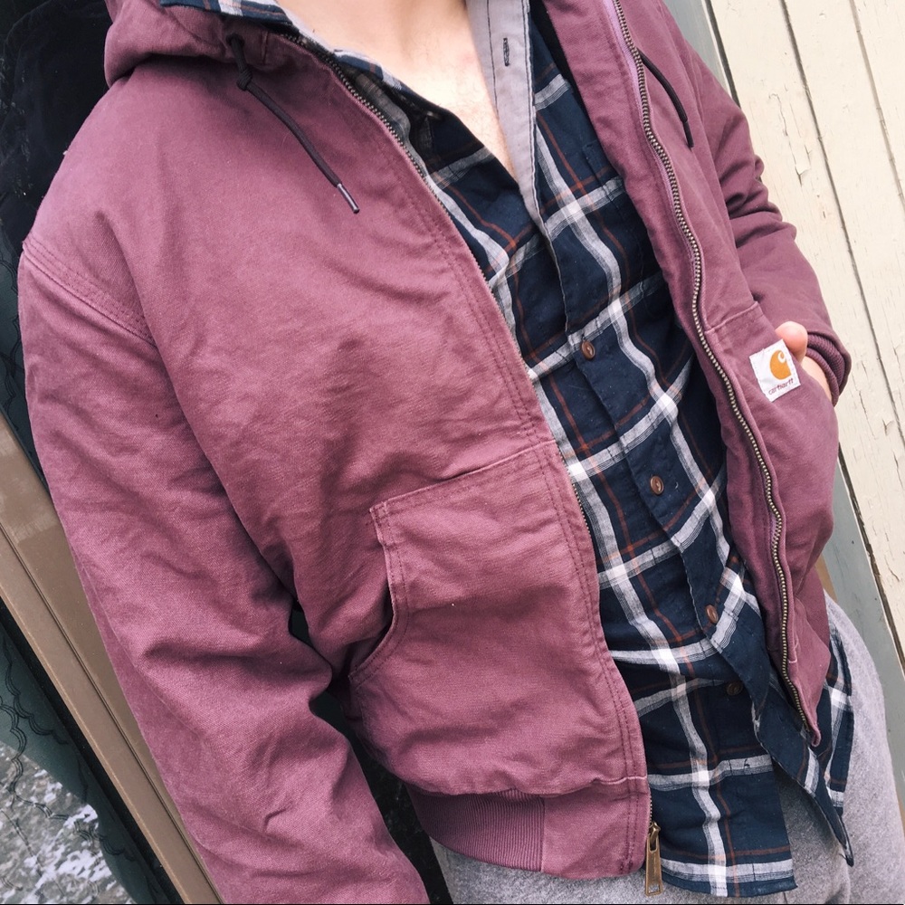 Women’s purple Carhartt jacket!